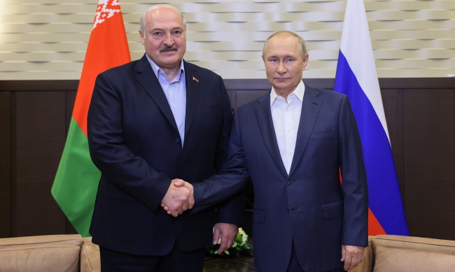 Лукашенко: Участваме във войната, но не убиваме никого