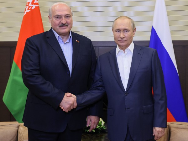 Президентът на Беларус Александър Лукашенко официално призна за първи път