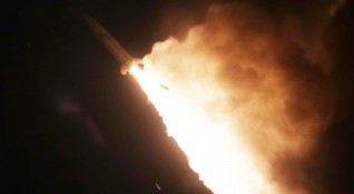 Южнокорейска балистична ракета се повреди и се разби в земята