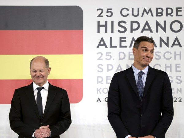 Германия и Испания подновиха общата идея за енергийно трасе през
