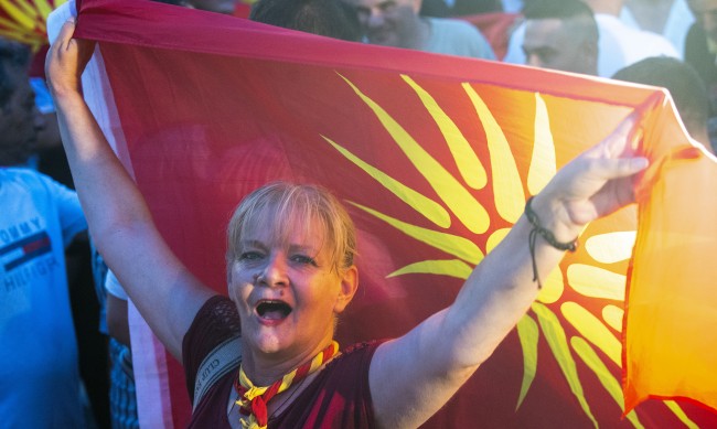 Глас от РСМ: БГ евродепутати искат заличаване на македонския език