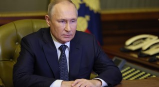 Губещият Владимир Путин се втурва към все по отровни планове