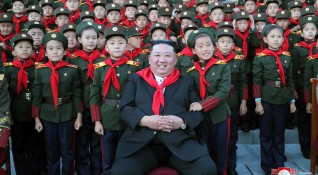 Севернокорейският лидер Ким Чен Ун предупреди противниците си че неговите