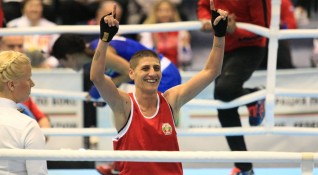 България спечели 2 медала от европейското първенство по бокс за