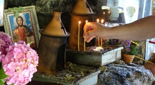 На 19 октомври Българската православна църква почита паметта на всебългарския