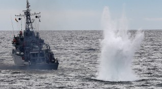 Екипи на турските сили за подводна отбрана SAS са обезвредили