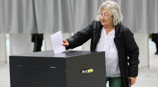 Дания гласува днес на предсрочни парламентарни избори които се очаква