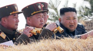 Северна Корея изстреля най малко 10 разнородни ракети днес От