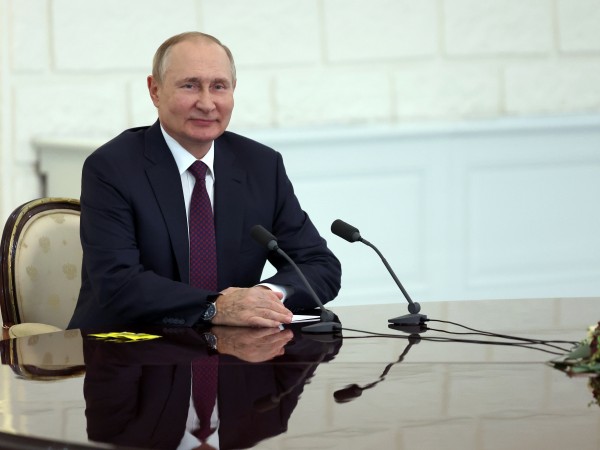 Руският президент Владимир Путин подписа няколко нови закона този петък,