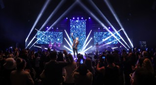 Снимка НДКБлизо 8000 души станаха част от двата поредни концерта