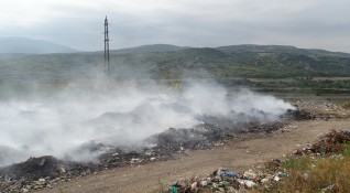 Пожар пламна в Регионалното депо за отпадъци край старозагорското село