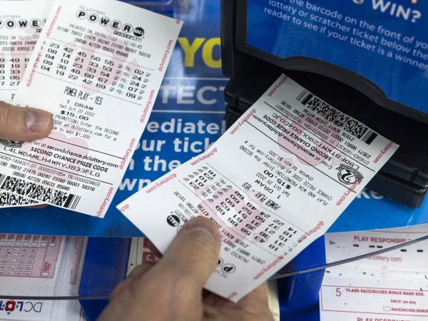 Голямата печалба в американската лотария достигна рекордните 1.9 млрд. долара,