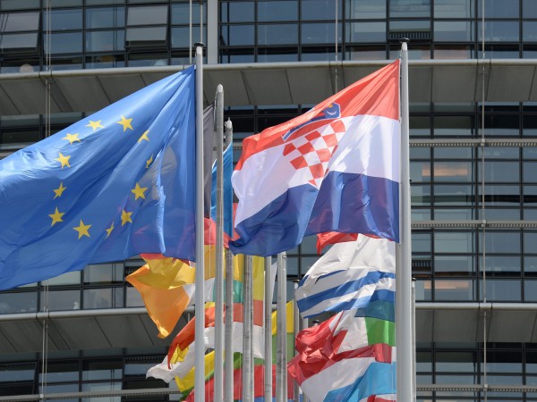 Европейският парламент гласува днес резолюция за приемането на Хърватия в