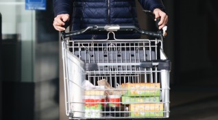 Продажбите на храни намаляват за четвърти пореден месец През септември