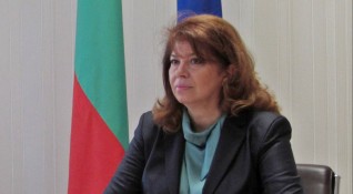 България има необходимост от редовен кабинет убедена е вицепрезидентът Илияна
