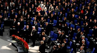 Опозицията в Германия задържа голяма социална реформа съобщи РТЛ Предстоят