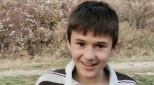 Пети ден няма следа от 12 годишния Александър който изчезна в