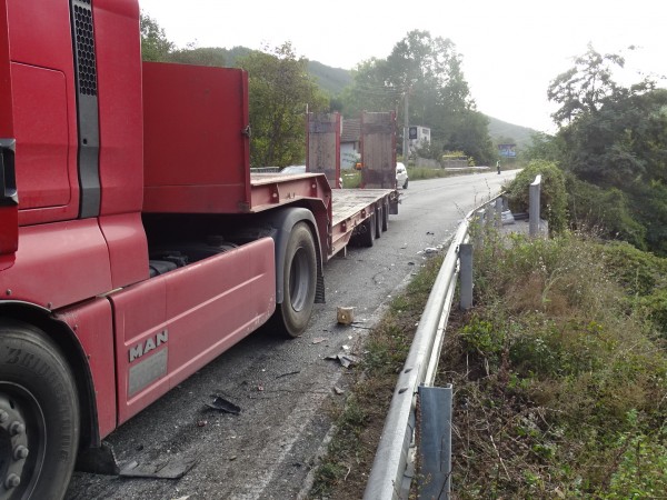 35-годишен шофьор на камион е намерен мъртъв в кабината му