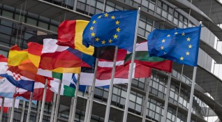 Европейската комисия съобщи че утре еврокомисарите ще одобрят на седмичното