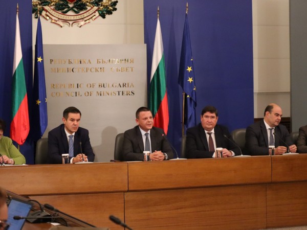 Приключихме много важна среща с Лукойл Нефтохим България. Днес постигнахме