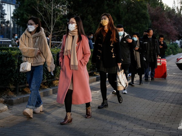 Броят на заразените с коронавирус в Китай за денонощие бележи