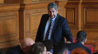 Лидерът на ДБ Христо Иванов призова ПП да не се