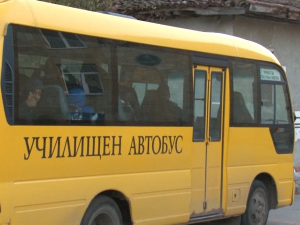 44 млн. лева за закупуване на училищни автобуси отпусна правителството, съобщиха
