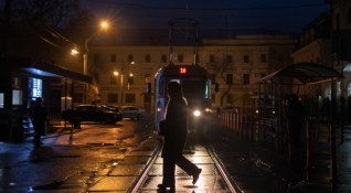 Над 500 украински населени места останаха без електричество след седмици