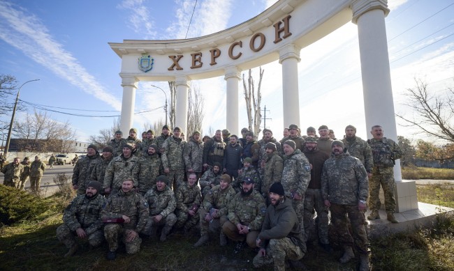 Кой кого във войната през зимата: Киев готви настъпление?