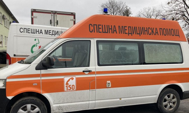Три автомобила катастрофираха в Хасковско