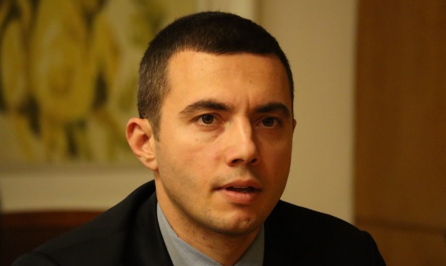 Арабаджиев, ПП: Правителство на всяка цена не е решение
