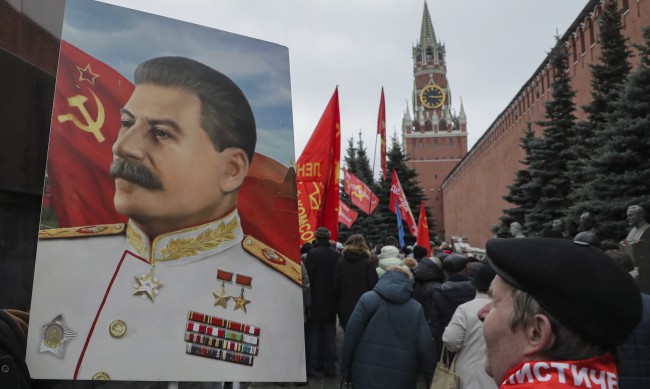 В Татарстан издигнаха паметник на Сталин