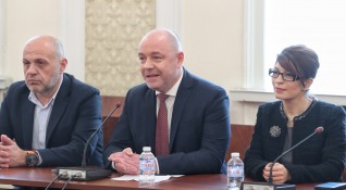 БСП за България няма да подкрепи проектокабинета Габровски Това стана