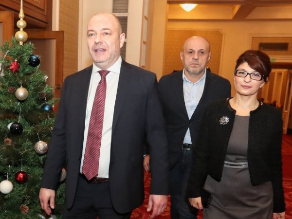 Кандидатът на ГЕРБ за премиер Николай Габровски продължава със срещите
