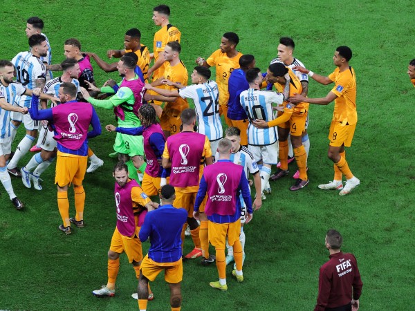 И вторият четвъртфинал на Мондиала между Аржентина и Нидерландия предложи