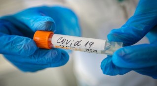 Първата вълна на COVID 19 е свързана с дългосрочни симптоми на