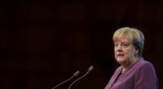 Признанието на бившия германски канцлер Ангела Меркел че от самото