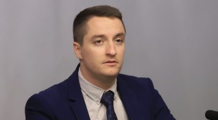 Явор Божанков е освободен предсрочно като член на комисията по