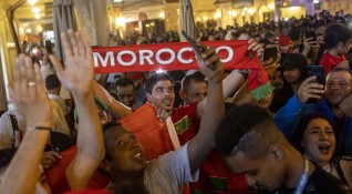 Стотици марокански футболни фенове останаха съкрушени тъй като Катар анулира