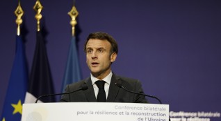 Прокурори във Франция започнаха да претърсват централата на партията на