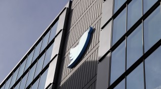 Платформата Туитър спря правата на акаунт следял движението на личния