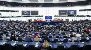 Европейският парламент гласува за преустановяване на всякаква работа свързана с