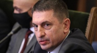 Бившият вътрешен министър Рашков в качеството си на служебно лице
