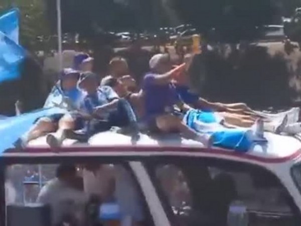 Националите на Аржентина обиколиха столицата Буенос Айрес в празничен парад