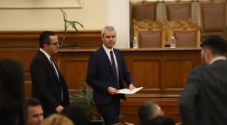 И БСП за България и Възраждане събират подписи за сезиране