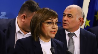 Лидерът на БСП Корнелия Нинова обвини президента Румен Радев че
