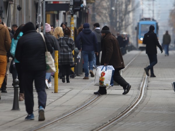 Снимка: БГНЕС Трамвай аварира на пл. Славейков малко след 14.30