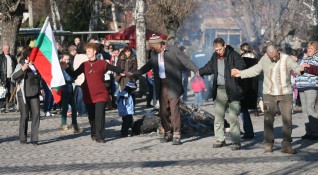 В Пловдив празничната програма под звездите започва още в 22