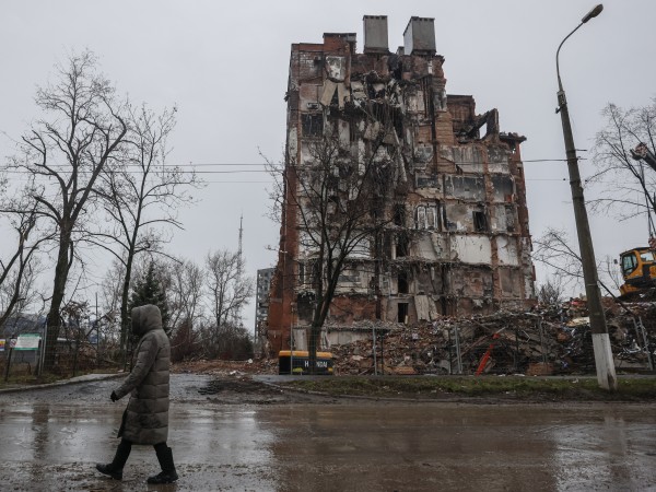 При обсадата на украинския град Мариупол са загинали 3000 цивилни,