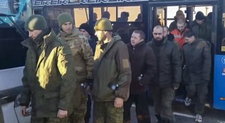 Русия и Украйна си размениха военнопленици навръх Нова година Според